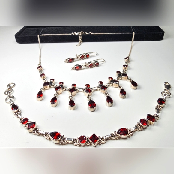Genuine Garnet and Sterling Silver Set (Necklace, Bracelet, & Earrings) - Picture 2 of 8